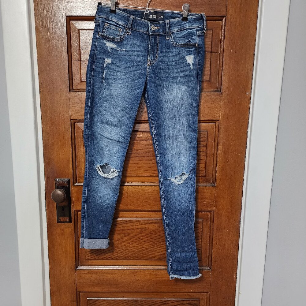 Hollister Jeans, distressed, size 5